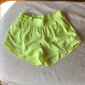 Lululemon Hotty Hot 4” low-rise lined shorts, size 6, Color: Highlight Yellow